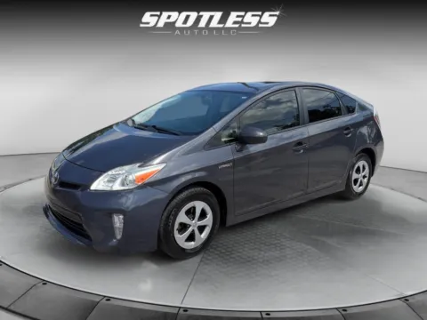 Gray 2013 Toyota Prius Two for sale in San Antonio, TX