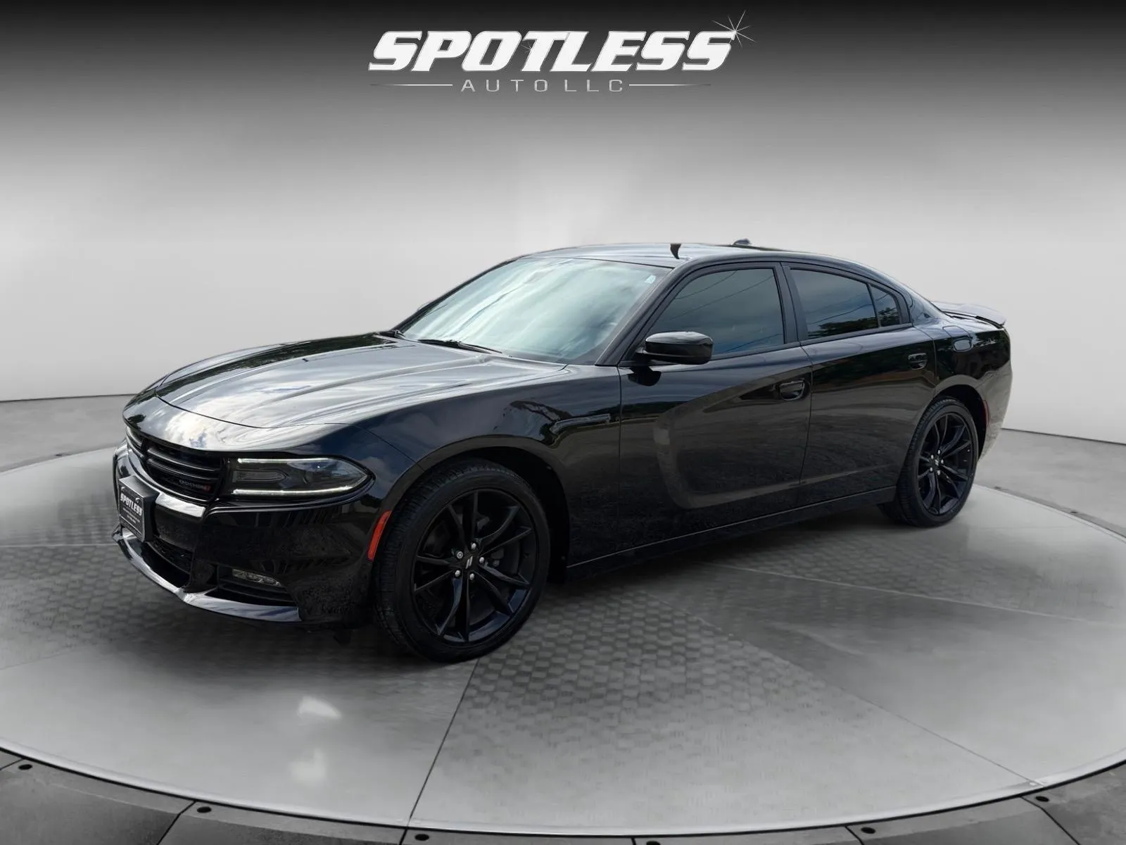 Black 2017 Dodge Charger SXT for sale in San Antonio, TX