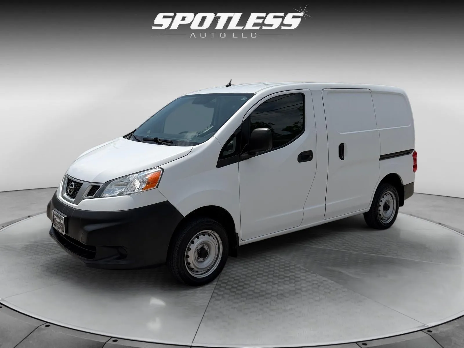 White 2017 Nissan NV200 S for sale in San Antonio, TX