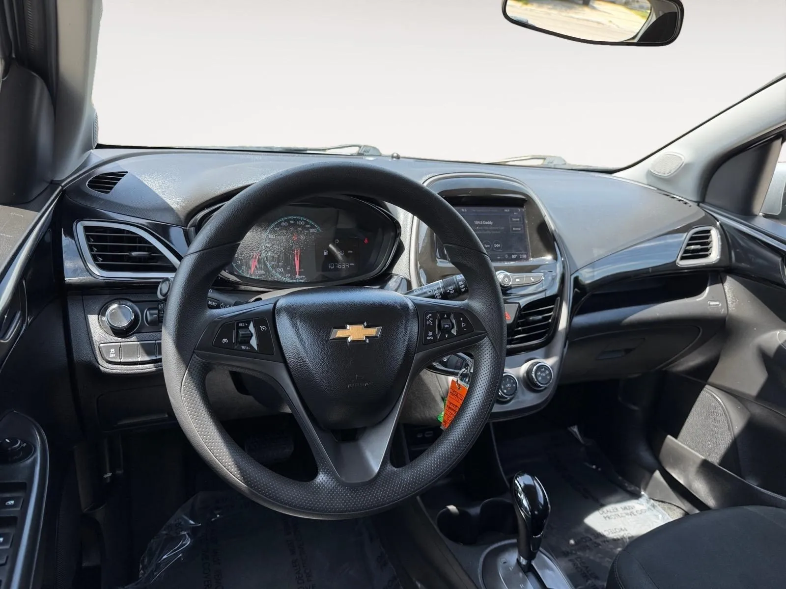 Chevrolet Spark photo 21