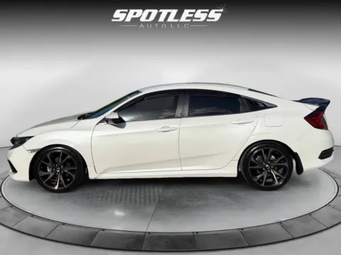 More photos of 2020 Honda Civic Sport at Spotless Auto San Pedro, TX