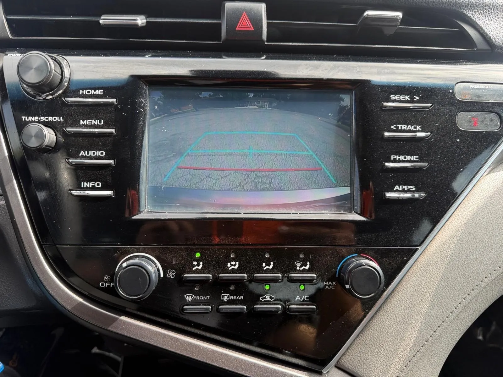 Toyota Camry photo 26