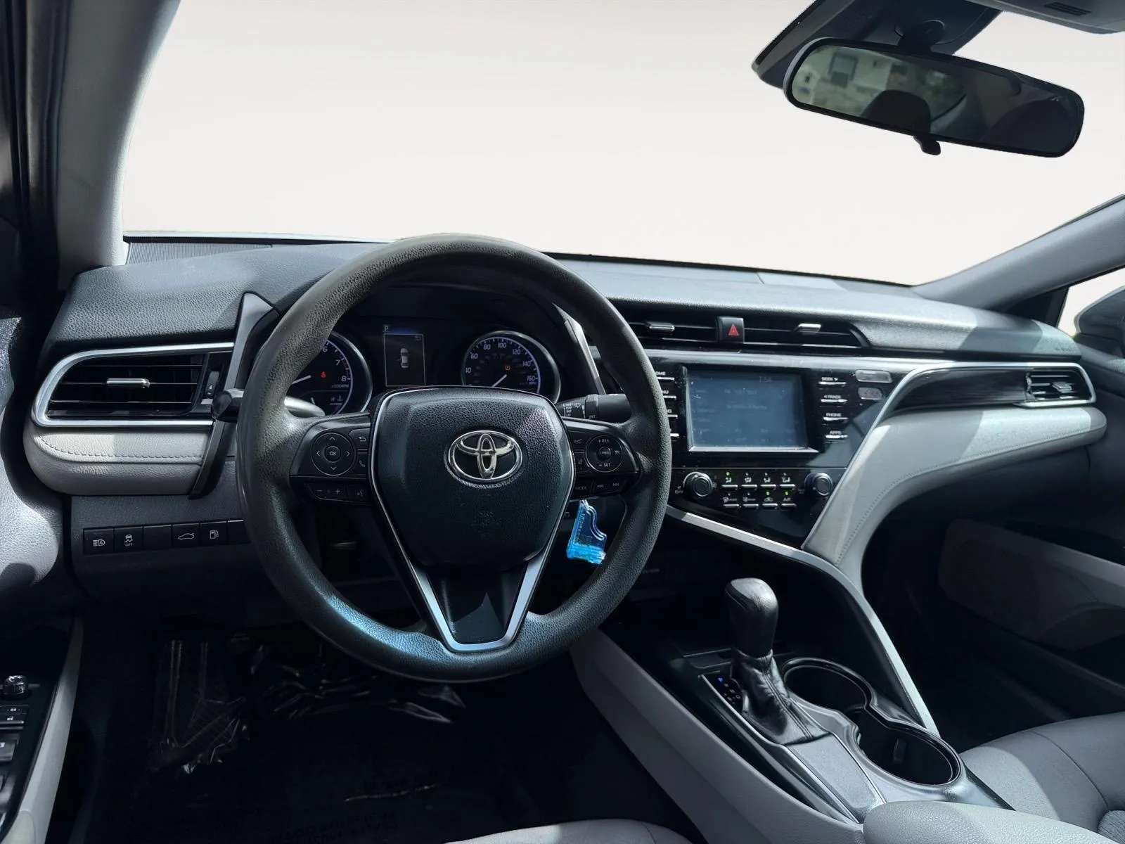 Toyota Camry photo 20