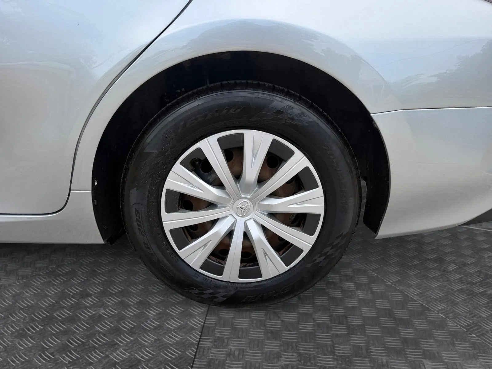 Toyota Camry photo 15