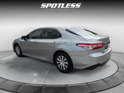 More photos of 2018 Toyota Camry L at Spotless Auto San Pedro, TX