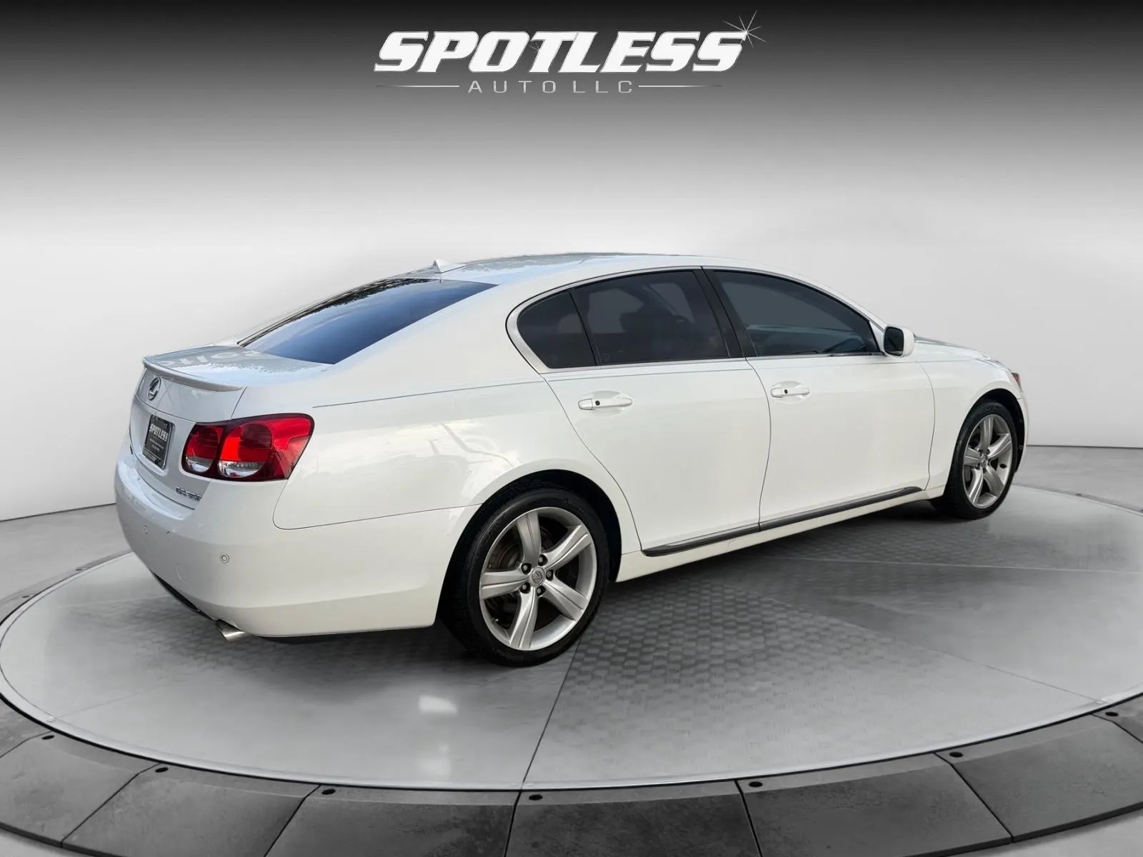 Lexus GS photo 7