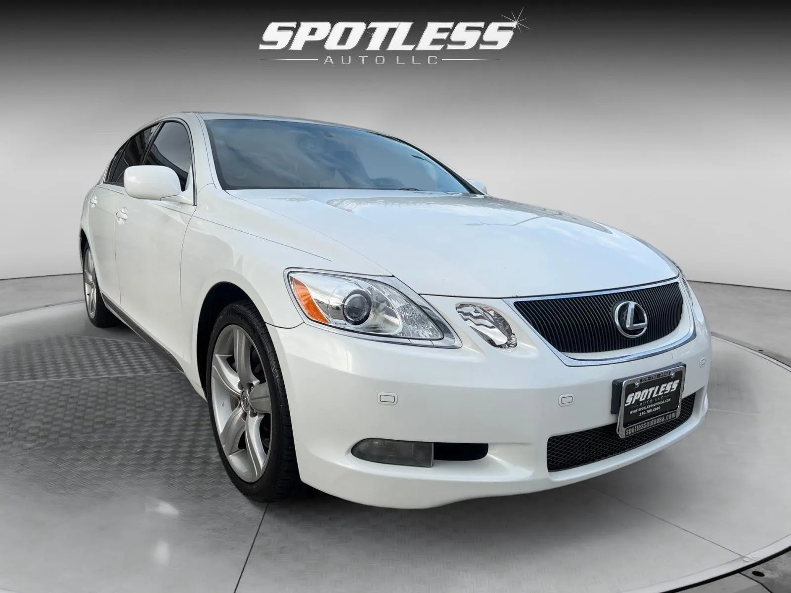 Lexus GS photo 9