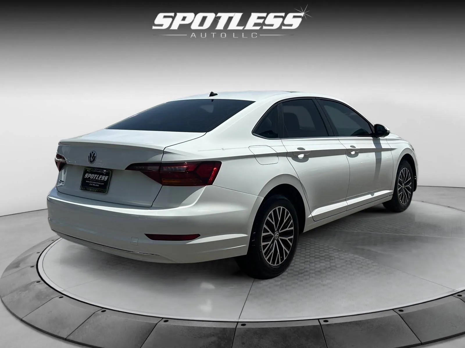 Volkswagen Jetta photo 7