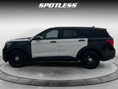 More photos of 2022 Ford Explorer Police Interceptor Utility at Spotless Auto San Pedro, TX