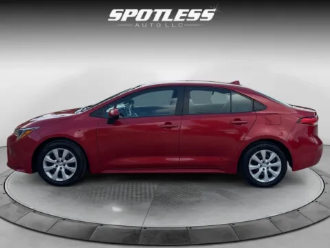 More photos of 2021 Toyota Corolla LE at Spotless Auto San Pedro, TX