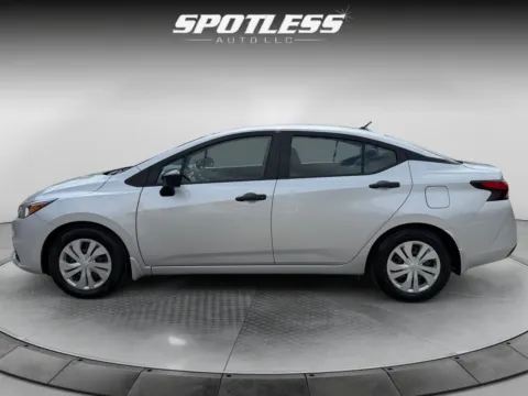 More photos of 2022 Nissan Versa S at Spotless Auto San Pedro, TX