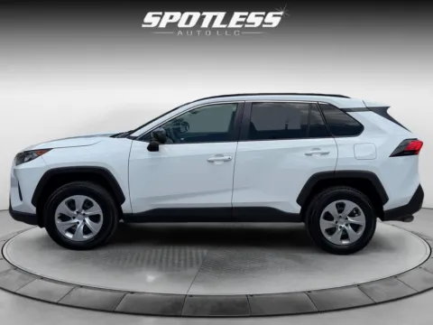 More photos of 2021 Toyota RAV4 LE at Spotless Auto San Pedro, TX