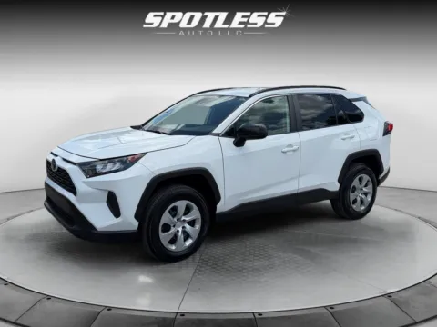 White 2021 Toyota RAV4 LE for sale in San Antonio, TX