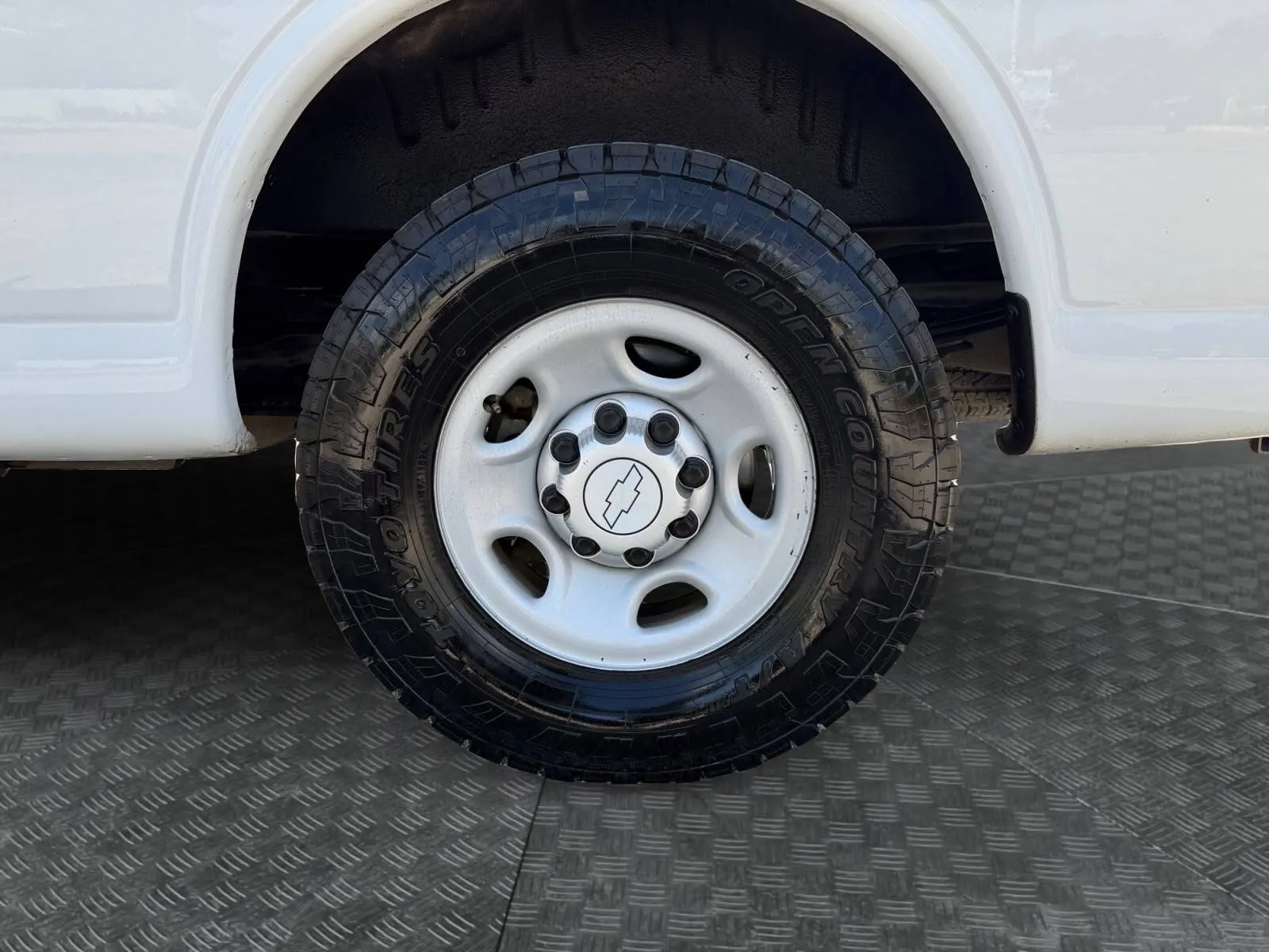 Chevrolet Express photo 14