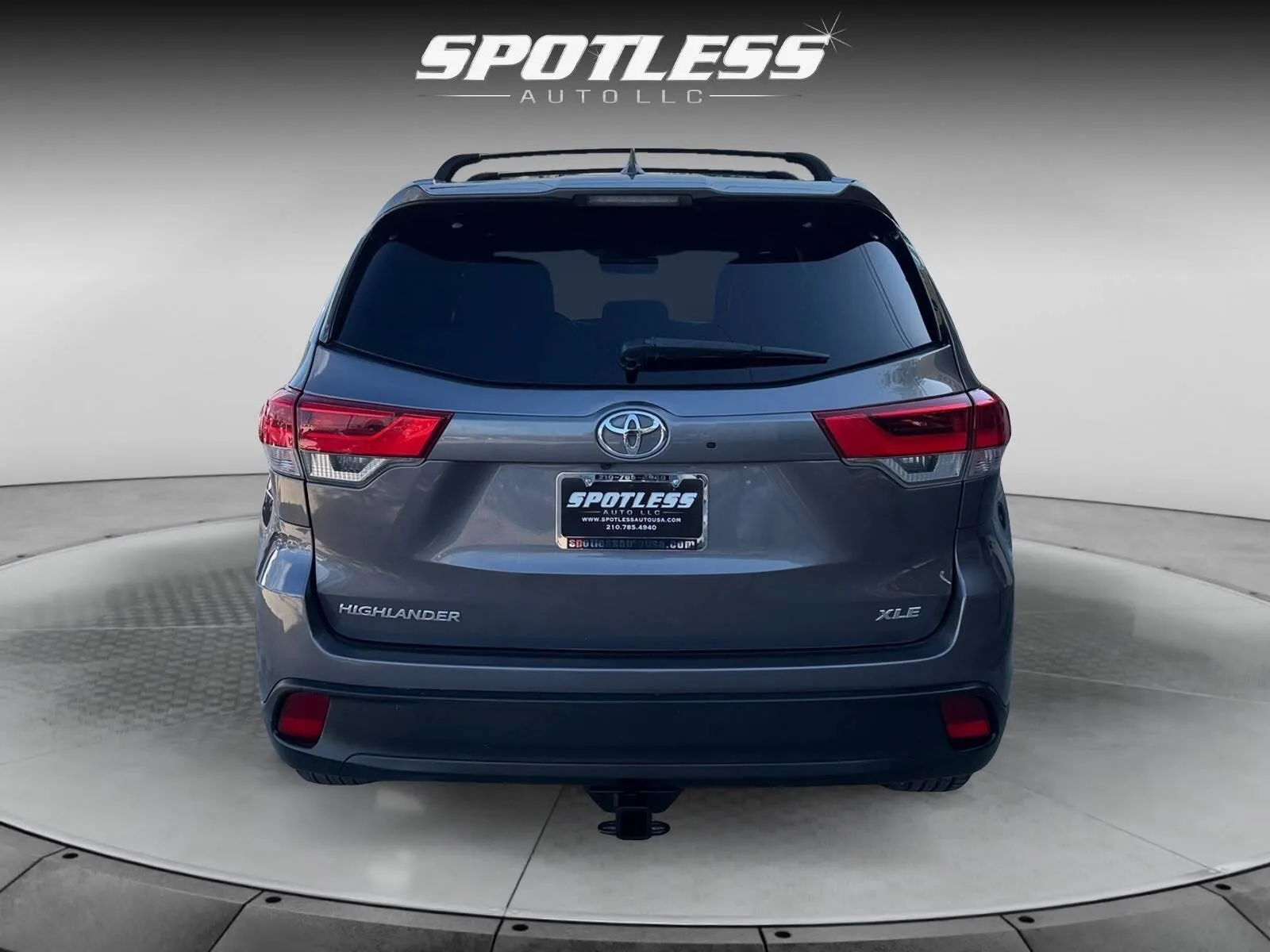 Toyota Highlander photo 6