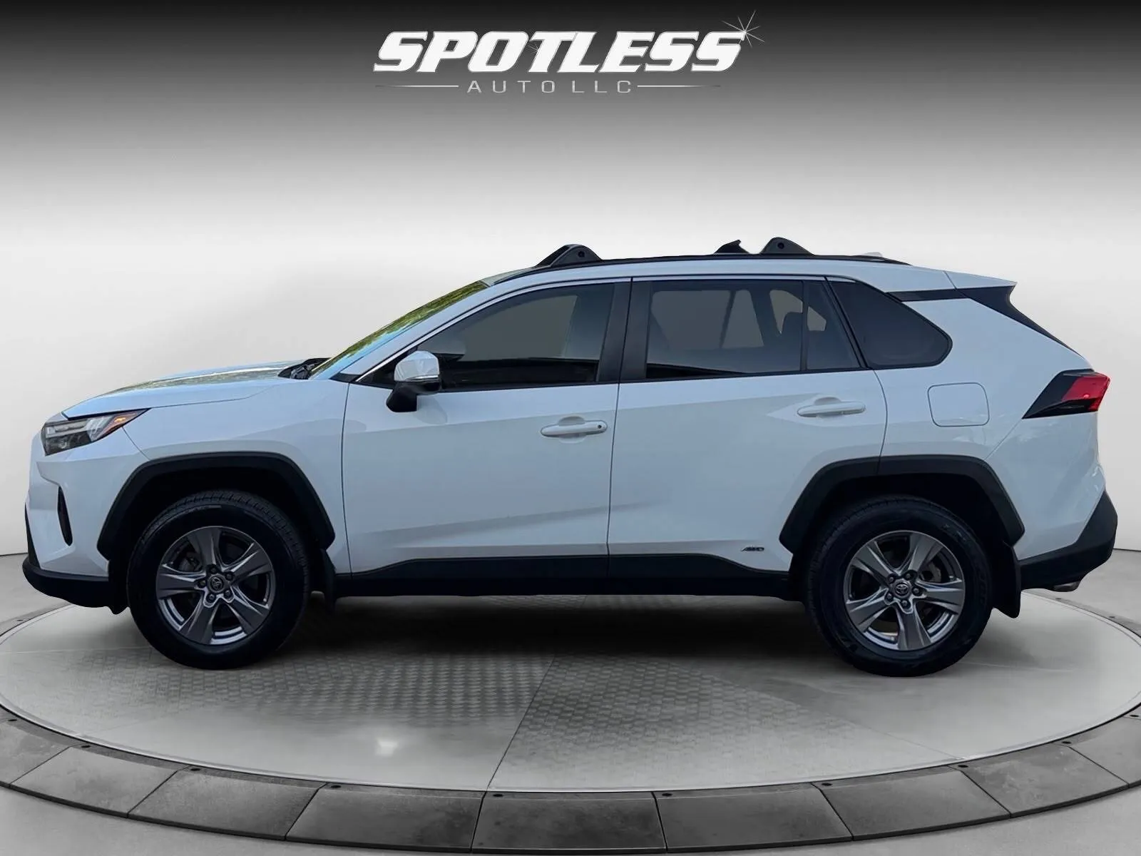 Toyota RAV4 photo 4