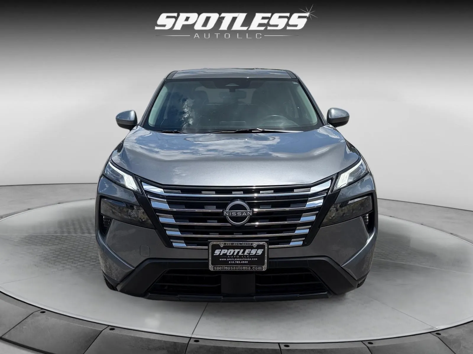 Nissan Rogue photo 10