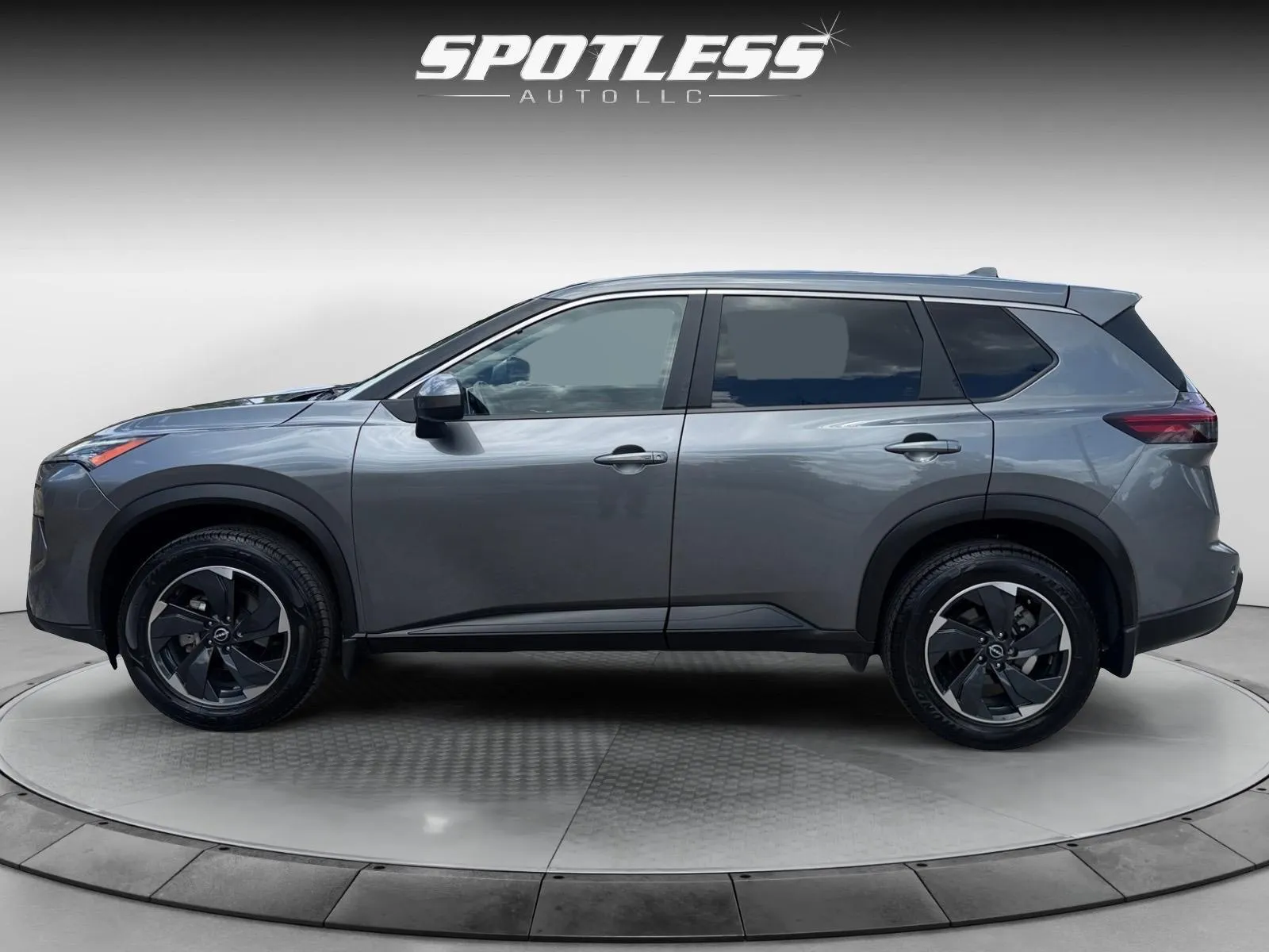 Nissan Rogue photo 4