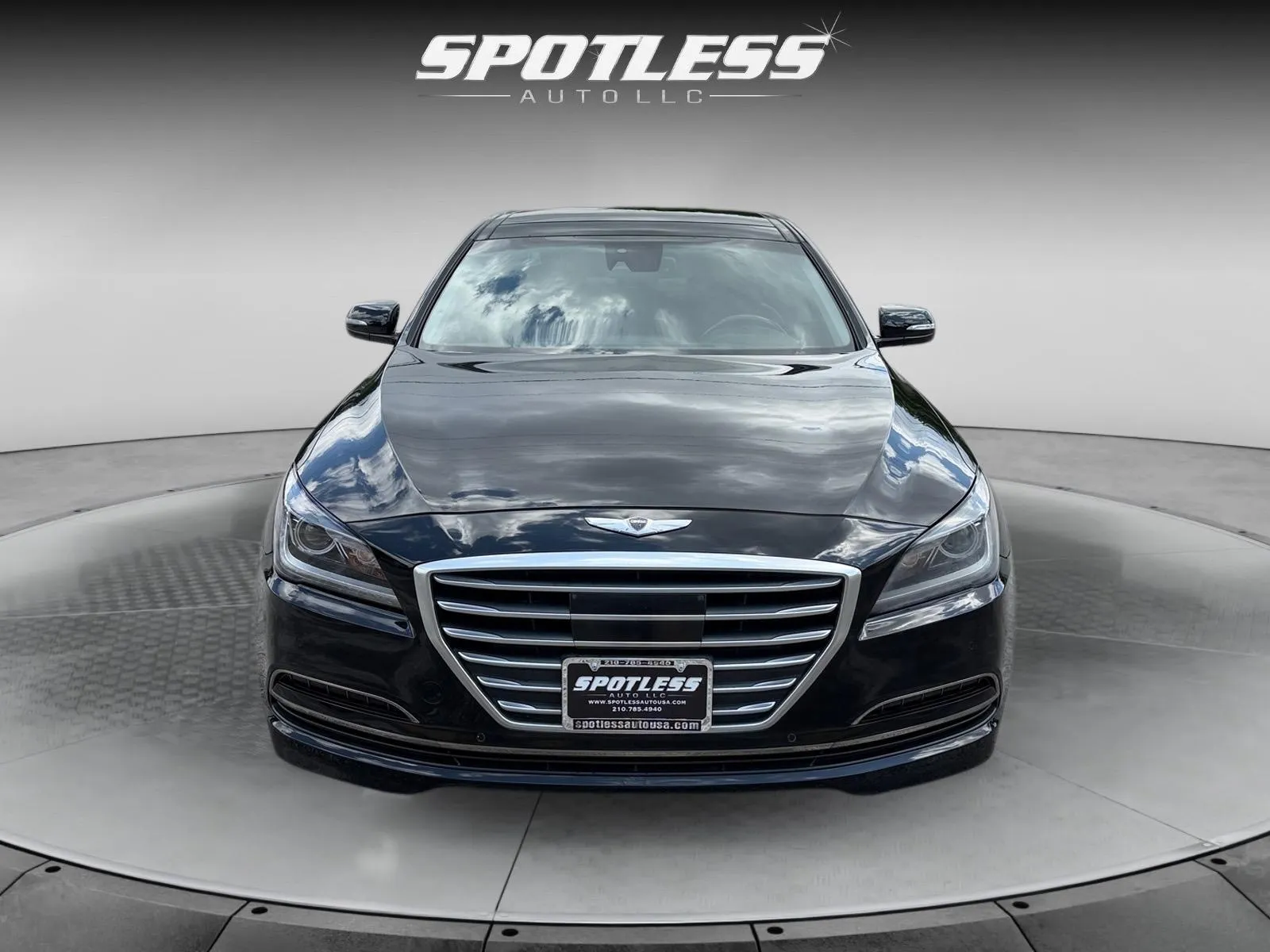 Hyundai Genesis photo 10