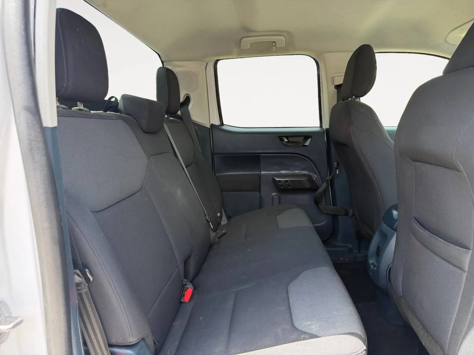 Ford Maverick photo 24
