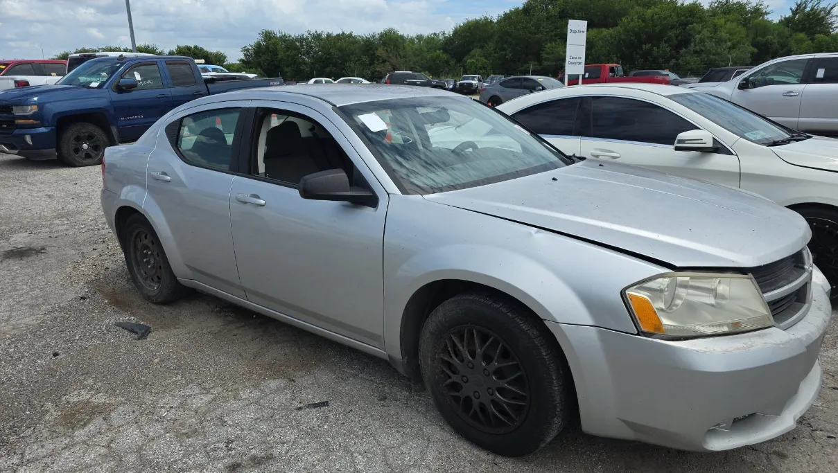 Silver 2008 Dodge Avenger SE for sale in San Antonio, TX
