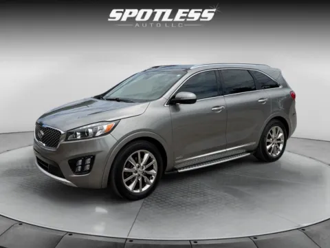 Silver 2018 Kia Sorento SX Limited V6 for sale in San Antonio, TX