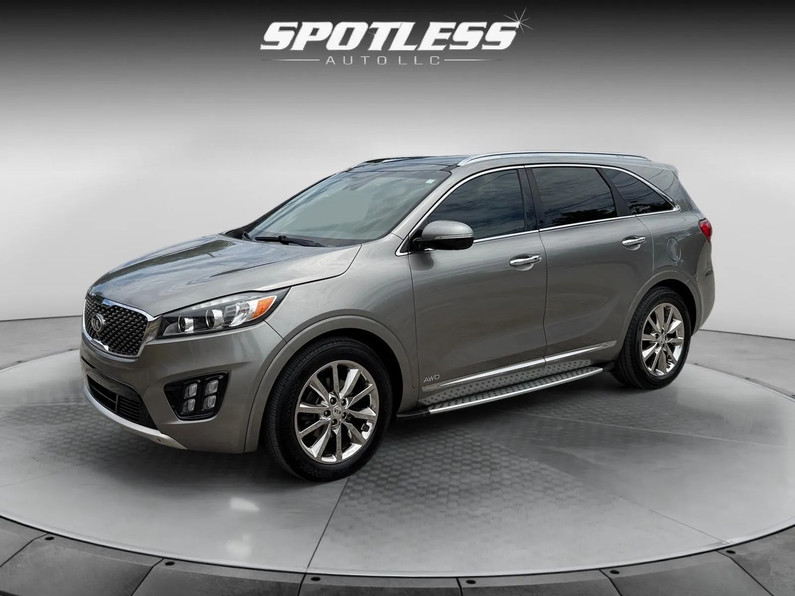 Silver 2018 Kia Sorento SX Limited V6 for sale in San Antonio, TX