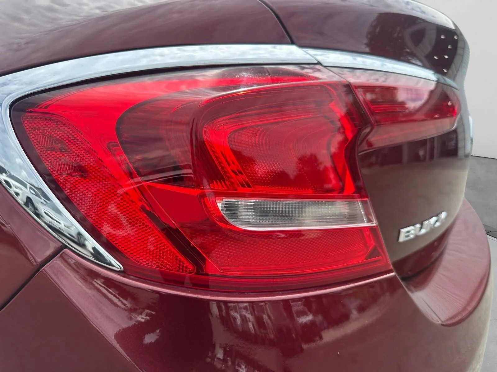 Buick LaCrosse photo 13
