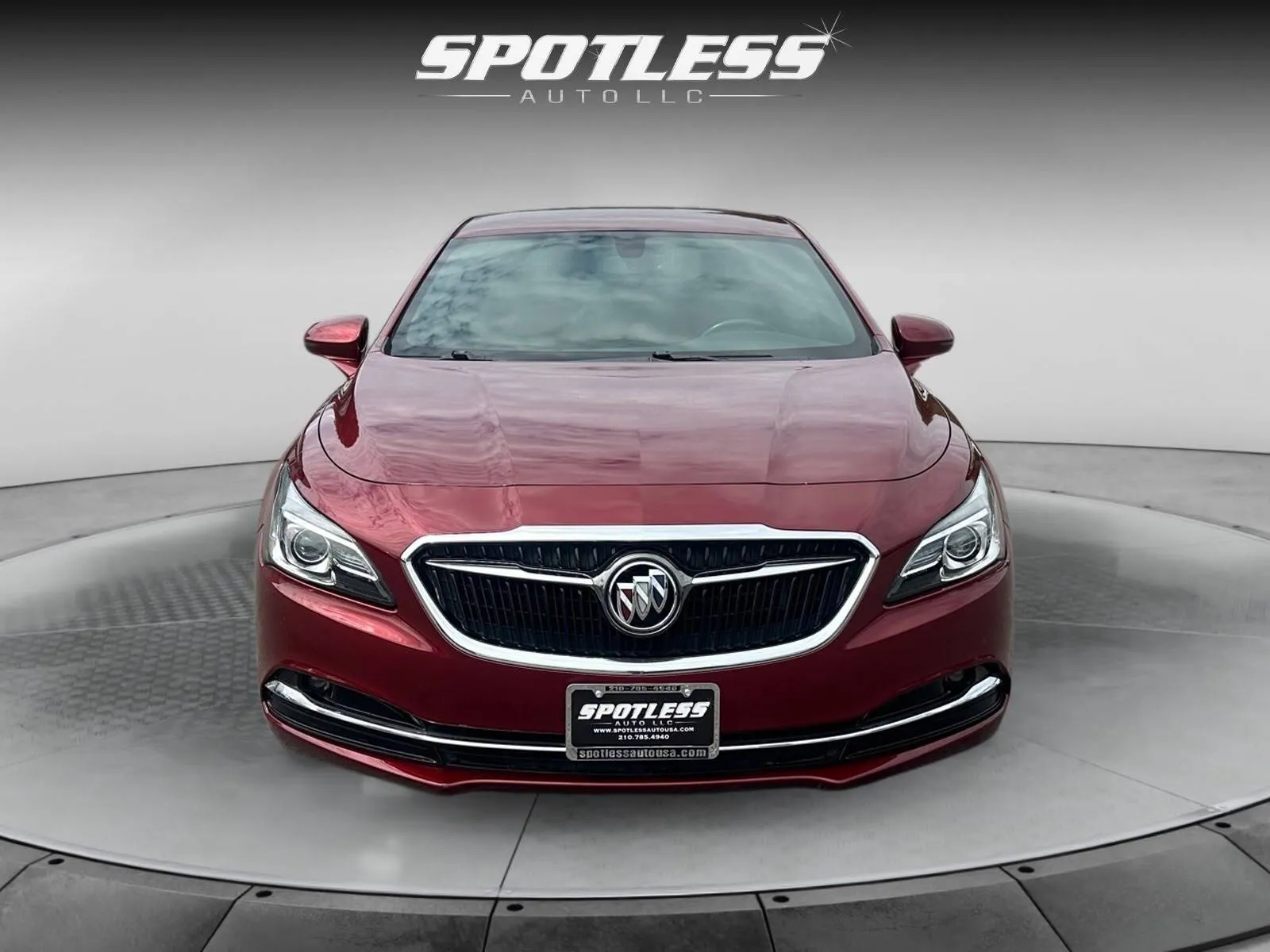 Buick LaCrosse photo 10