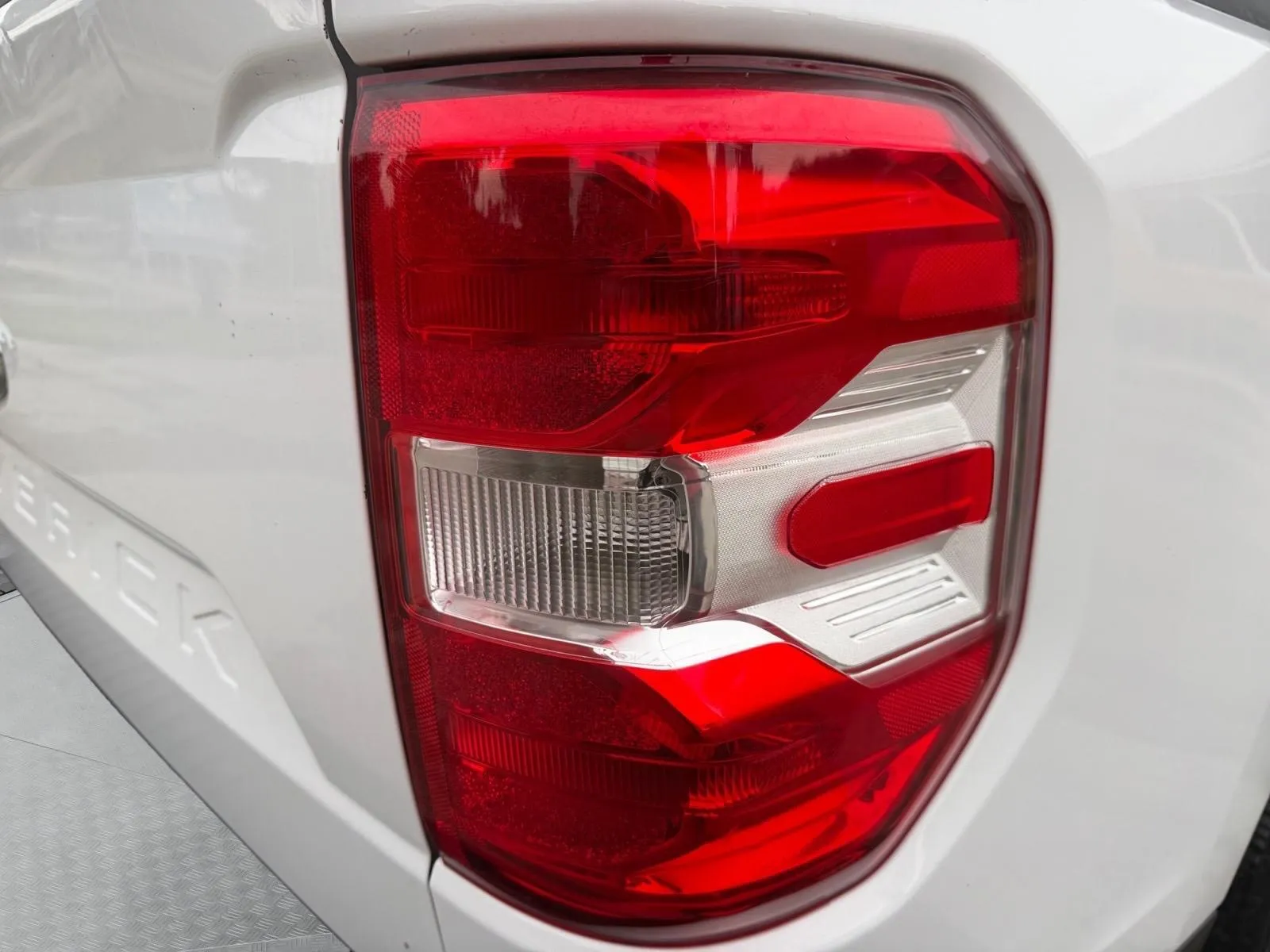 Ford Maverick photo 13