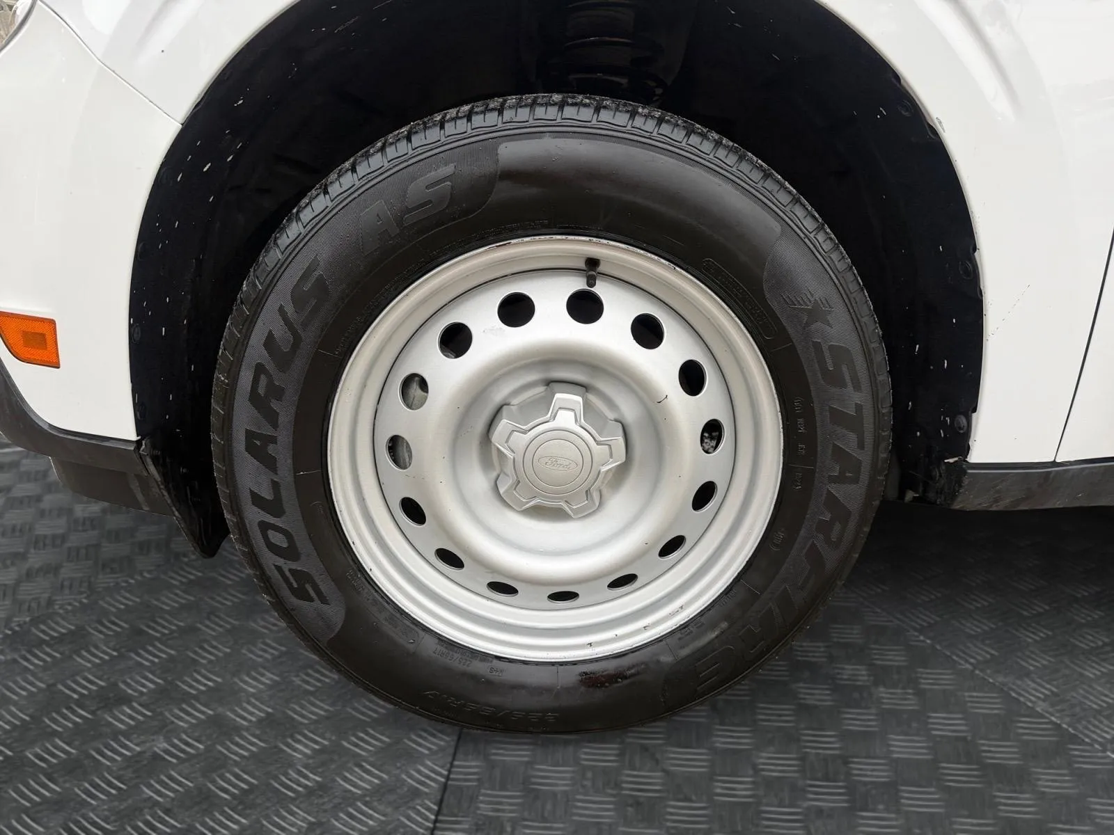 Ford Maverick photo 15