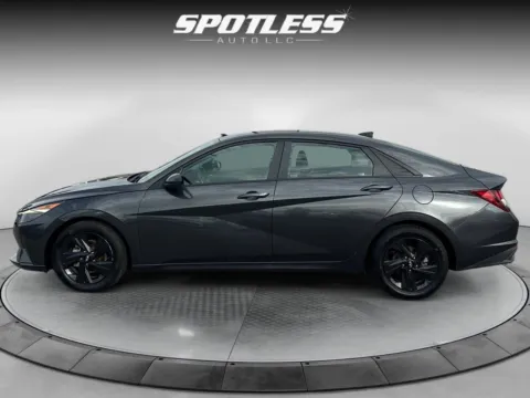 More photos of 2021 Hyundai ELANTRA SEL at Spotless Auto San Pedro, TX