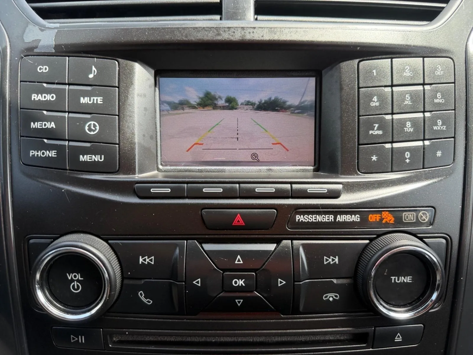Ford Explorer photo 26
