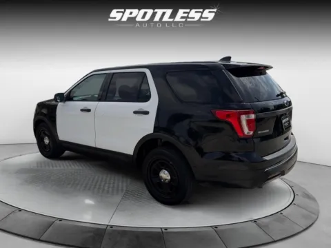More photos of 2018 Ford Explorer Police Interceptor Utility at Spotless Auto San Pedro, TX