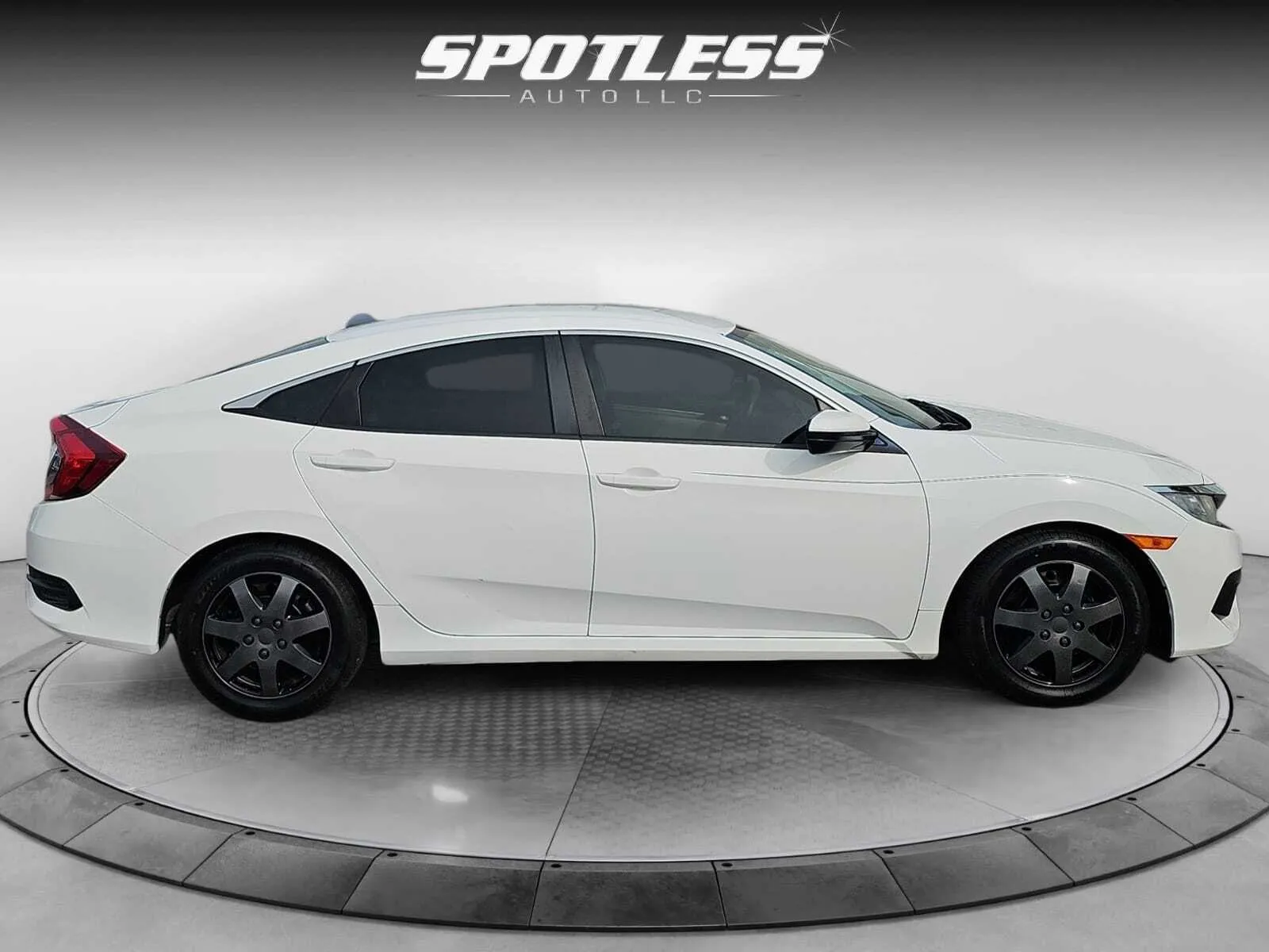 Honda Civic photo 8