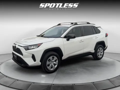 White 2021 Toyota RAV4 LE for sale in San Antonio, TX