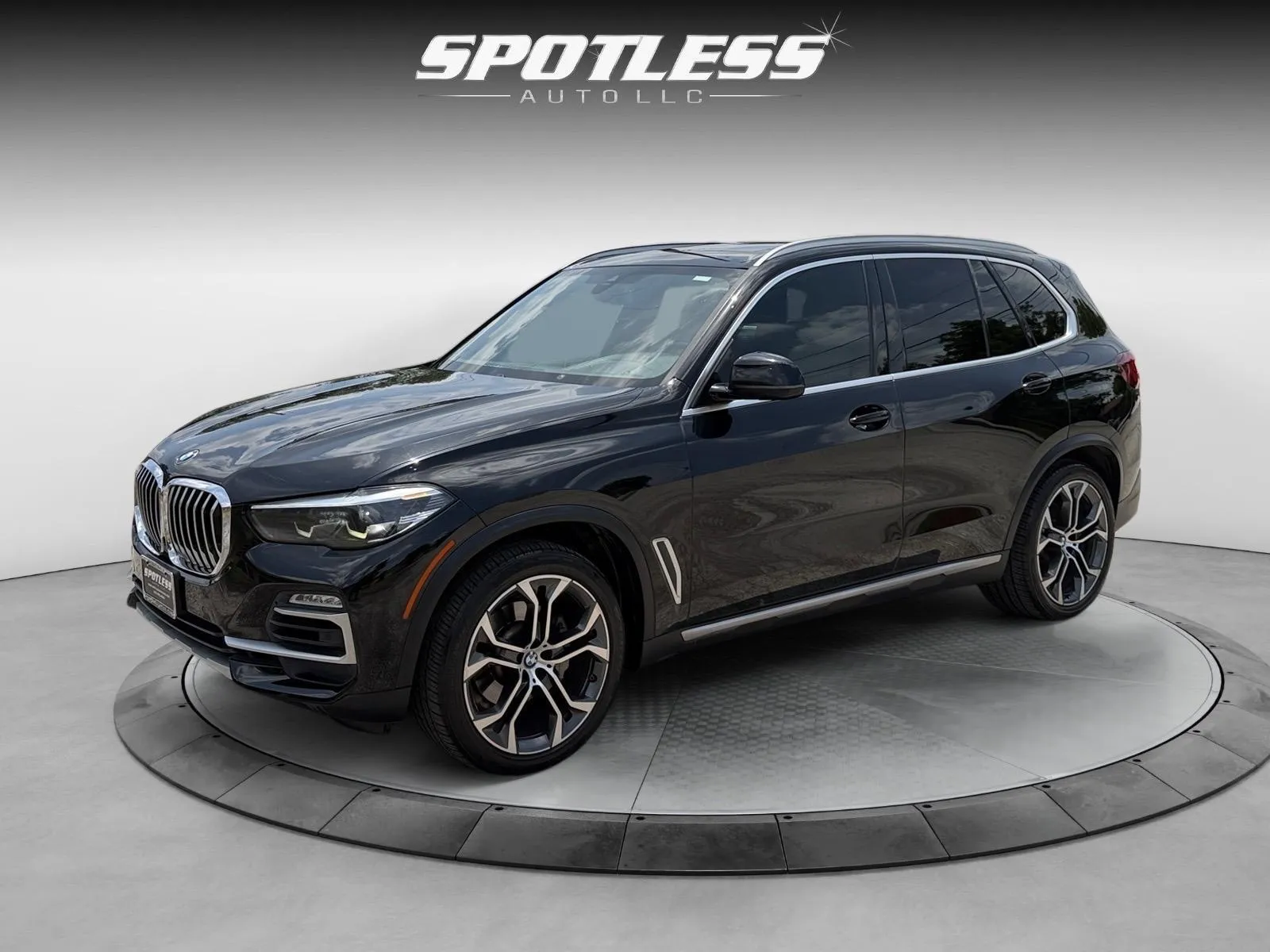Black 2021 BMW X5 sDrive40i for sale in San Antonio, TX
