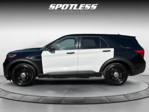More photos of 2021 Ford Explorer Police Interceptor Utility at Spotless Auto San Pedro, TX