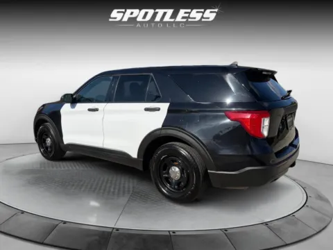 More photos of 2021 Ford Explorer Police Interceptor Utility at Spotless Auto San Pedro, TX