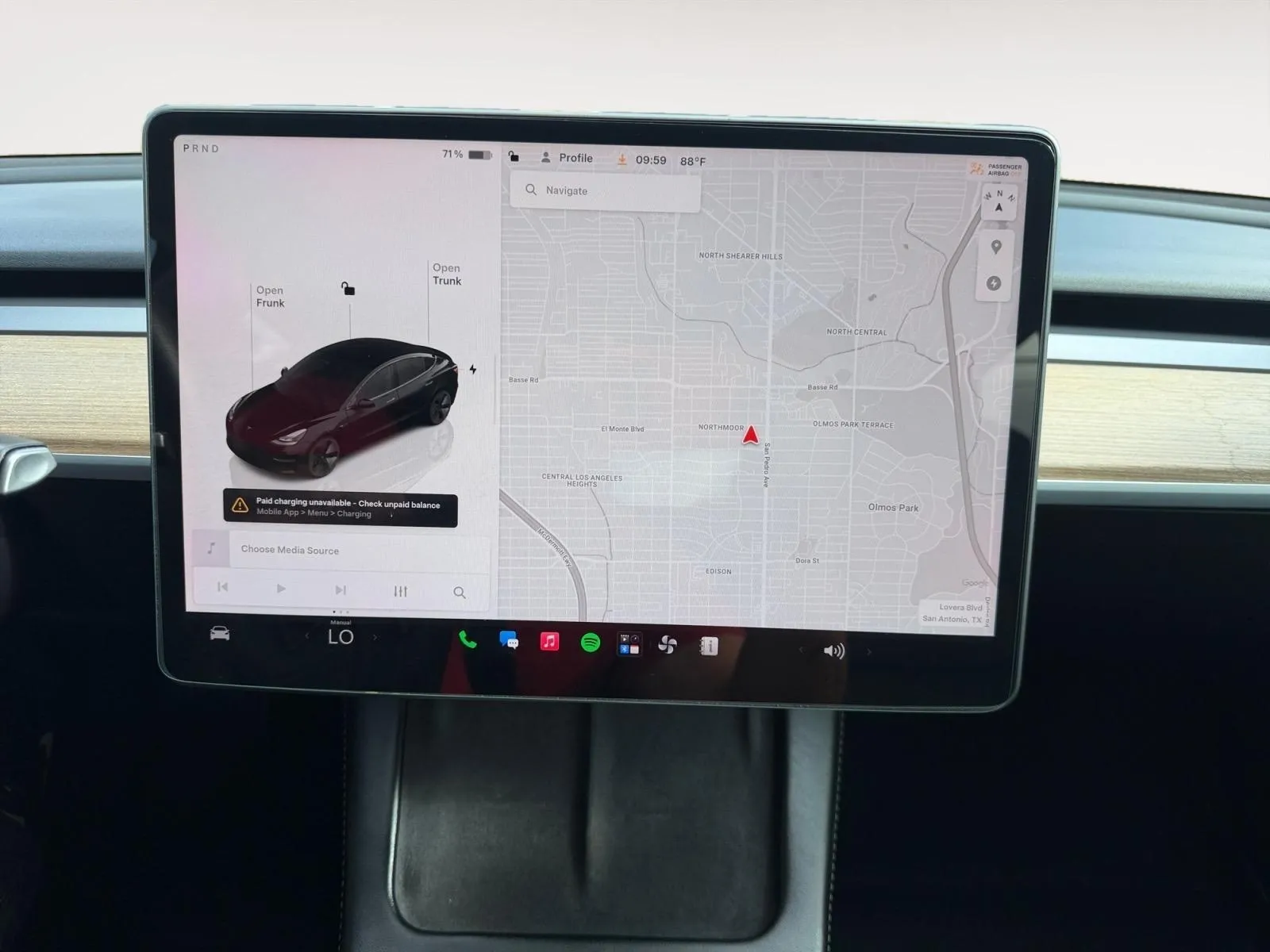 Tesla Model 3 photo 25