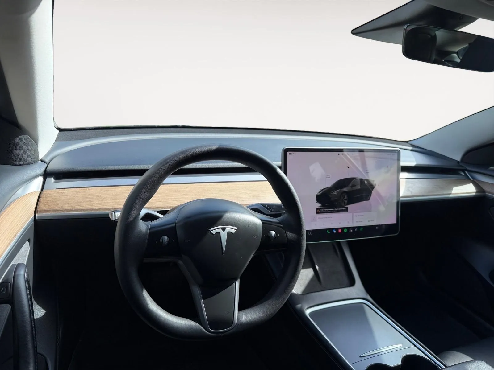 Tesla Model 3 photo 20