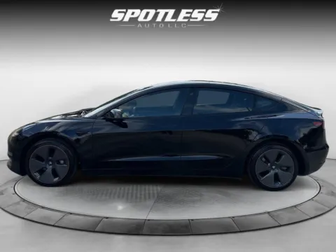 More photos of 2023 Tesla Model 3 at Spotless Auto San Pedro, TX