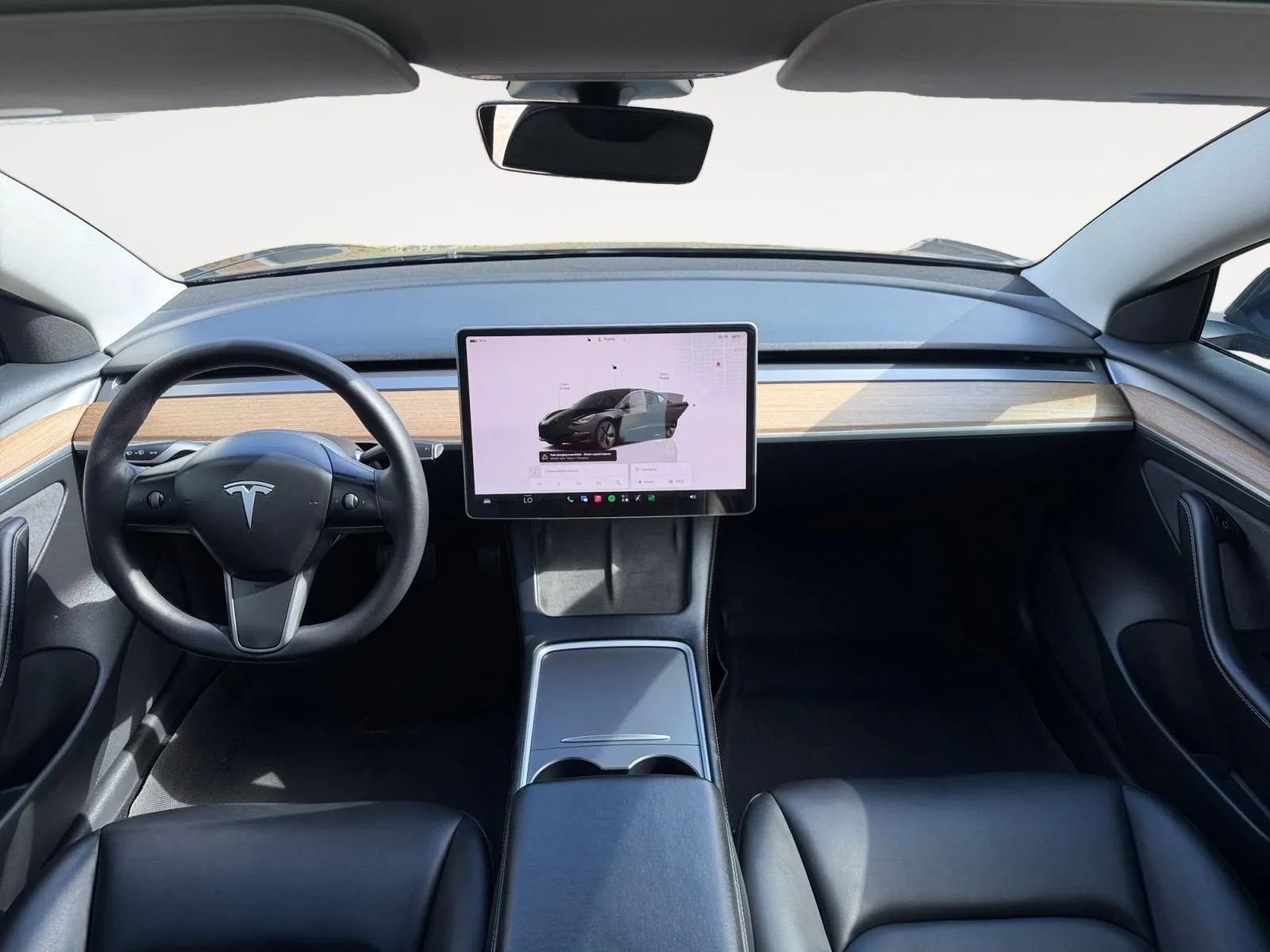Tesla Model 3 photo 19