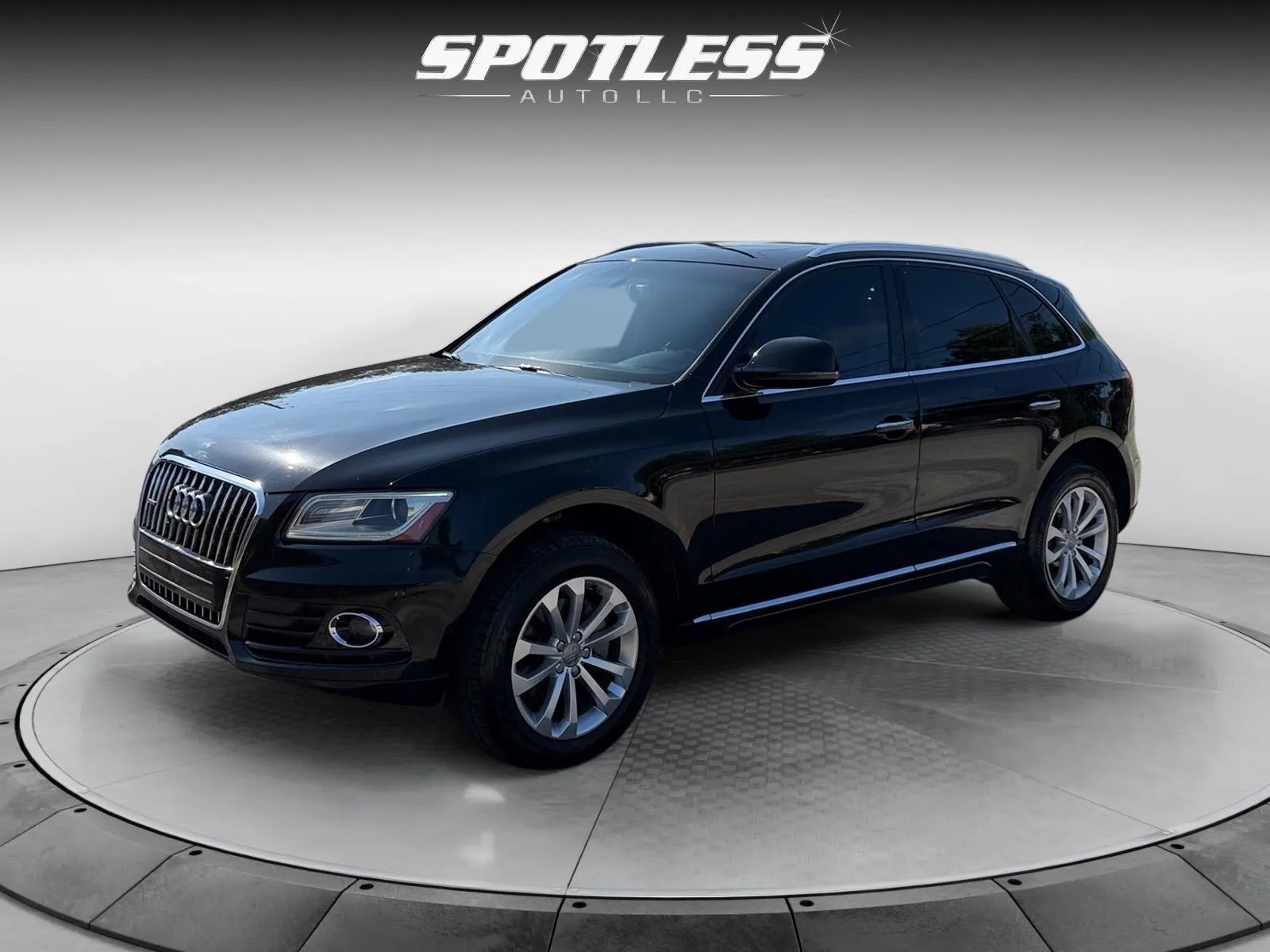 Black 2016 Audi Q5 2.0T quattro Premium Plus for sale in San Antonio, TX