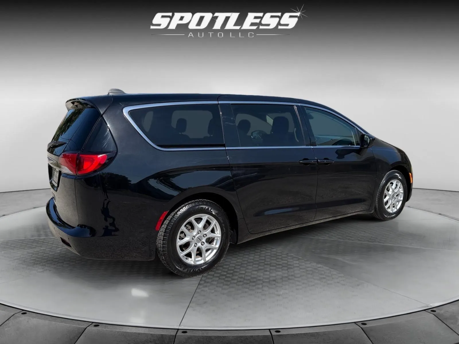 Chrysler Voyager photo 7