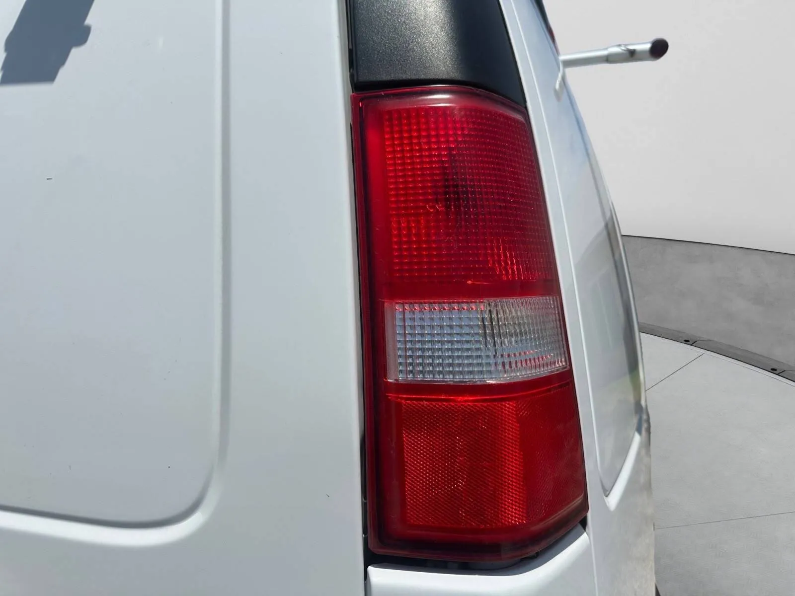 Chevrolet Express photo 12