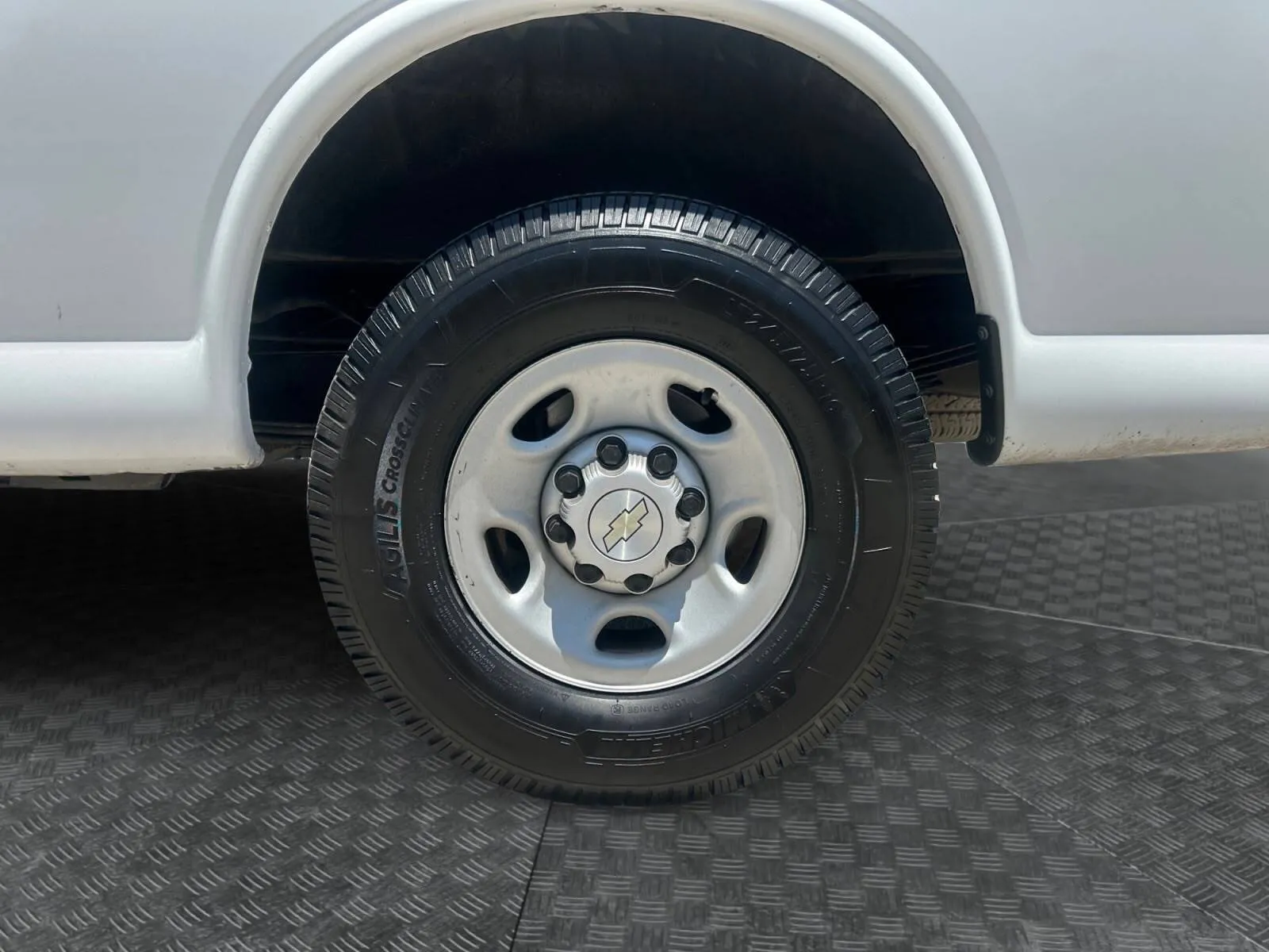 Chevrolet Express photo 15