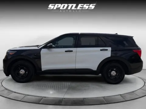 More photos of 2021 Ford Explorer Police Interceptor Utility at Spotless Auto San Pedro, TX