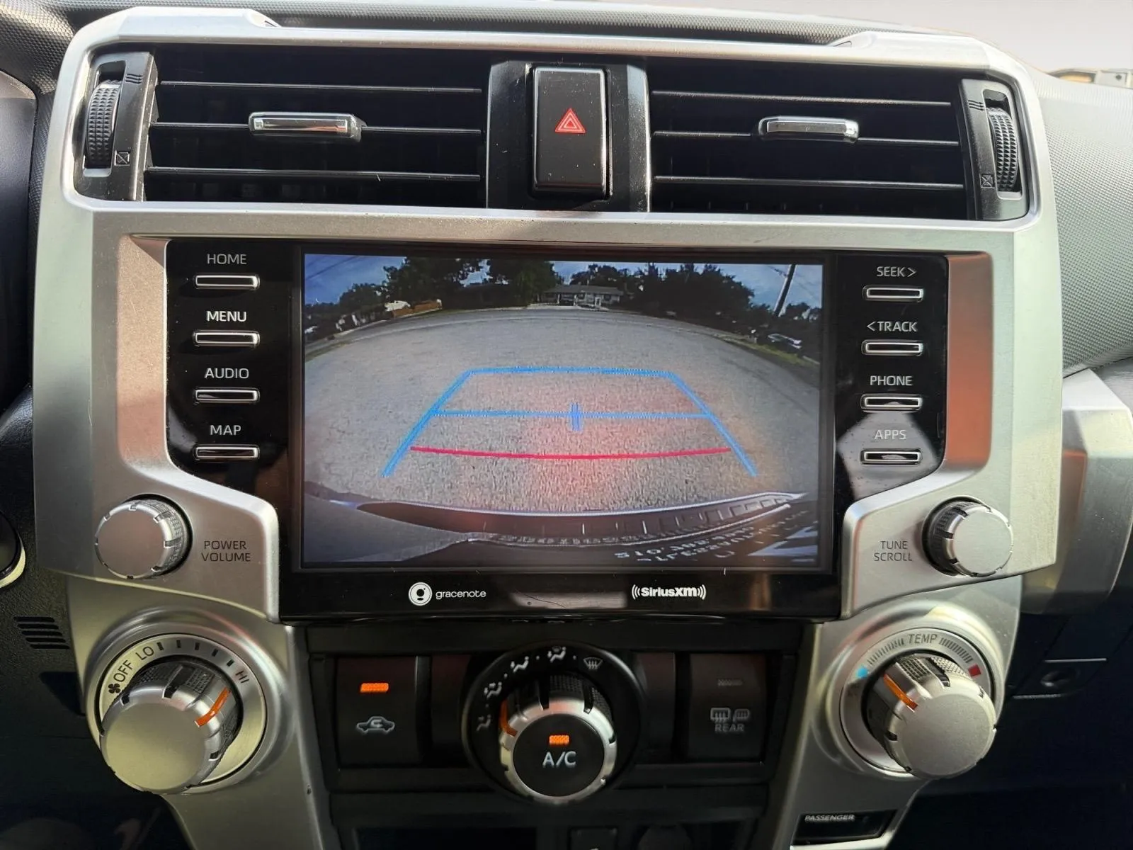 Toyota 4Runner photo 26