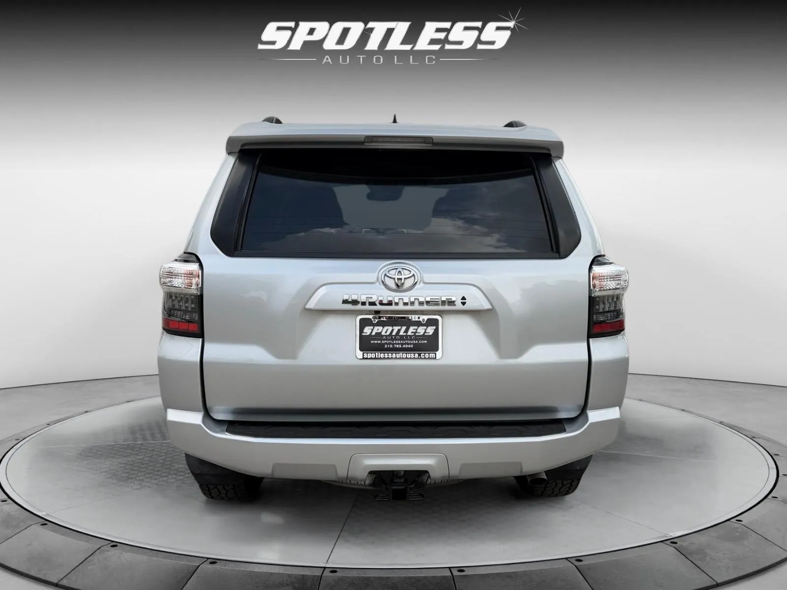 Toyota 4Runner photo 6